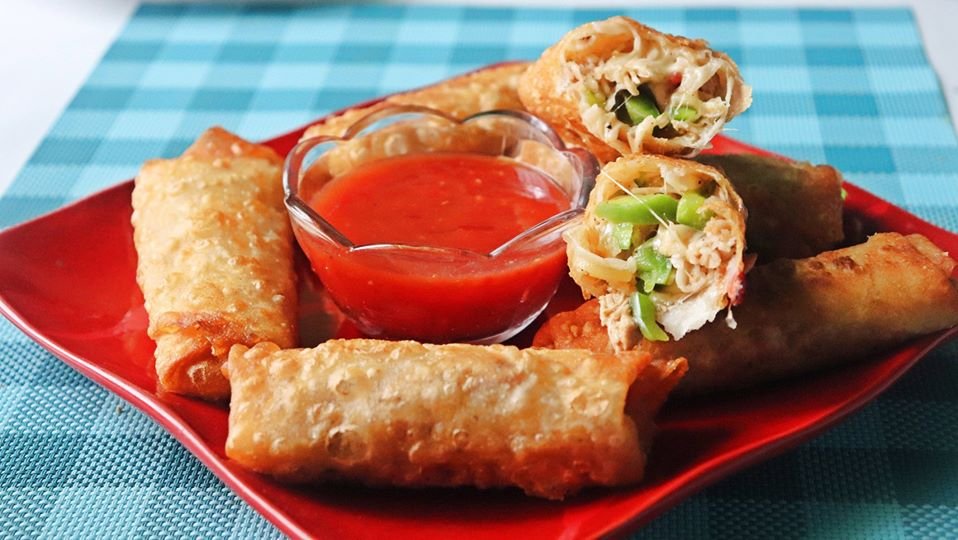 You are currently viewing Chicken Roll Recipe in Urdu & English | Cheesy Pasta Roll